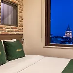 The Pera Hotel